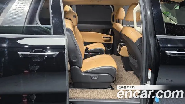 Kia Carnival 2022 thumb 12