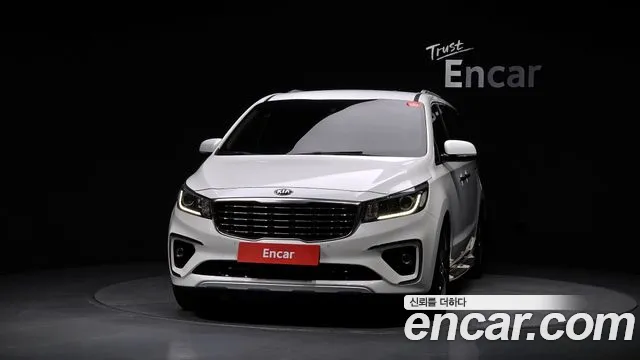 Kia Carnival 2018 thumb 3