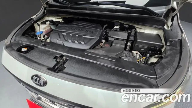 Kia Carnival 2018 thumb 6