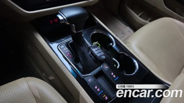 Kia Carnival 2018 thumb 9