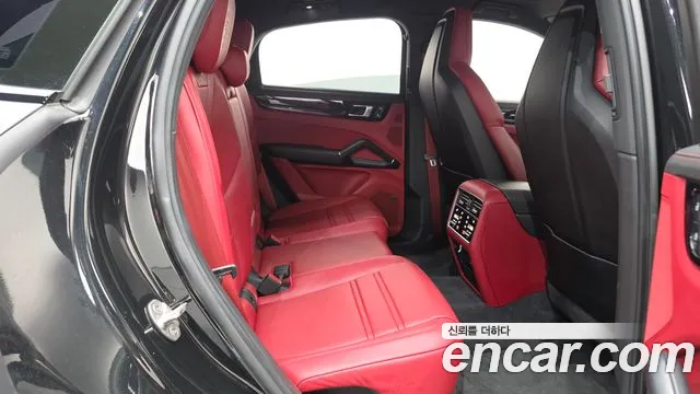 Porsche Cayenne 2023 thumb 11