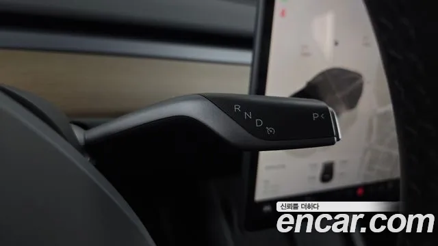 Tesla Model Y 2024 thumb 9