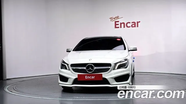 Mercedes-Benz CLA 2015 thumb 3
