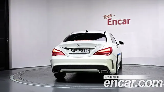 Mercedes-Benz CLA 2015 thumb 4