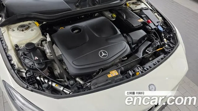 Mercedes-Benz CLA 2015 thumb 6