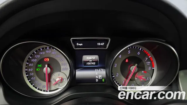 Mercedes-Benz CLA 2015 thumb 8