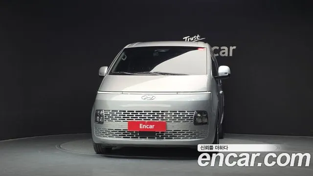Hyundai Staria 2021 thumb 3