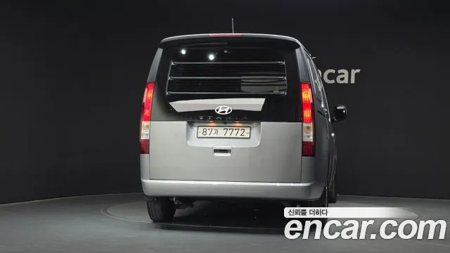 Hyundai Staria 2021 thumb 4