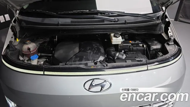Hyundai Staria 2021 thumb 6