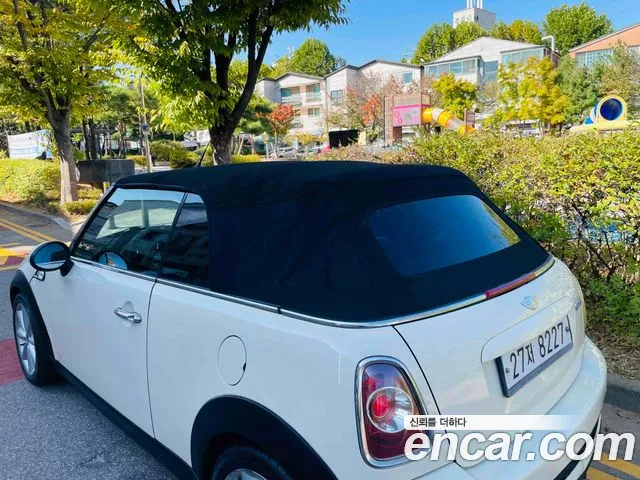 MINI Cooper Convertible 2011 thumb 6