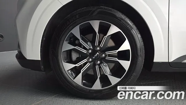Kia Carnival 2022 thumb 4
