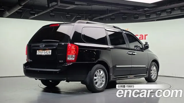 Kia Carnival 2012 thumb 2