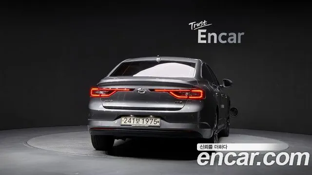 Renault-KoreaSamsung Megane 2019 thumb 4