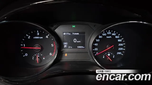 Kia Carnival 2018 thumb 8