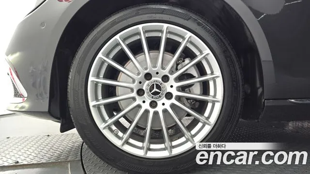 Mercedes-Benz E-Класс 2021 thumb 5