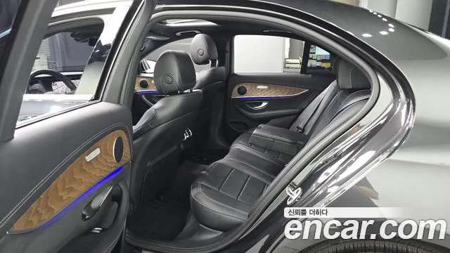 Mercedes-Benz E-Класс 2021 thumb 11