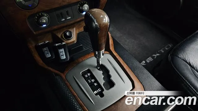 KG_Mobility_Ssangyong Rexton 2016 thumb 8