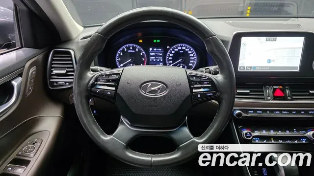 Hyundai Grandeur 2017 thumb 12