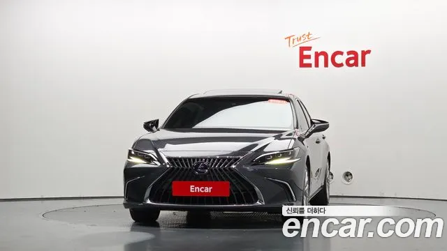 Lexus ES 2021 thumb 2