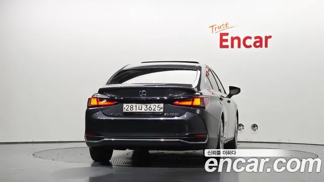 Lexus ES 2021 thumb 3