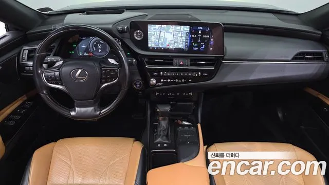 Lexus ES 2021 thumb 6