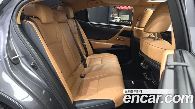 Lexus ES 2021 thumb 11