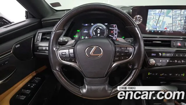 Lexus ES 2021 thumb 12