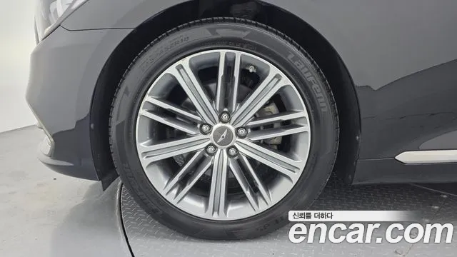 Genesis G80 2019 thumb 5