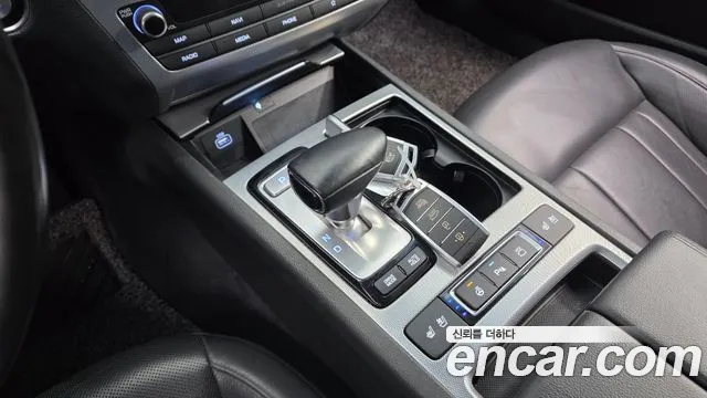 Genesis G80 2019 thumb 9