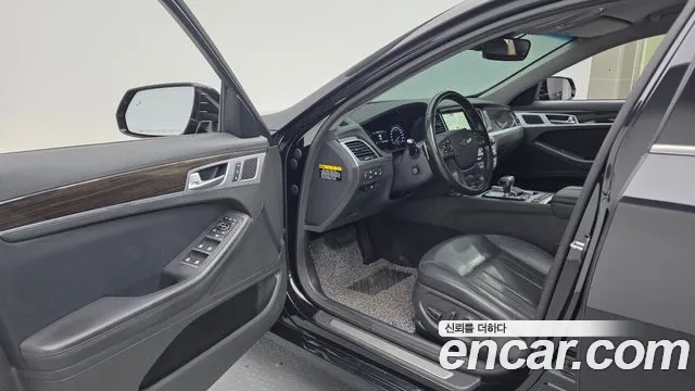 Genesis G80 2019 thumb 10