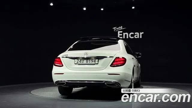 Mercedes-Benz E-Класс 2019 thumb 4