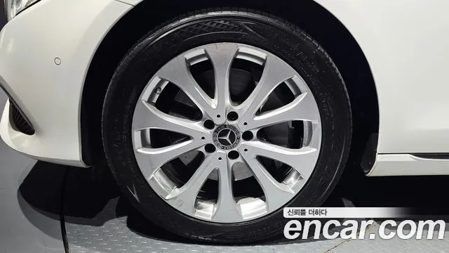 Mercedes-Benz E-Класс 2019 thumb 5