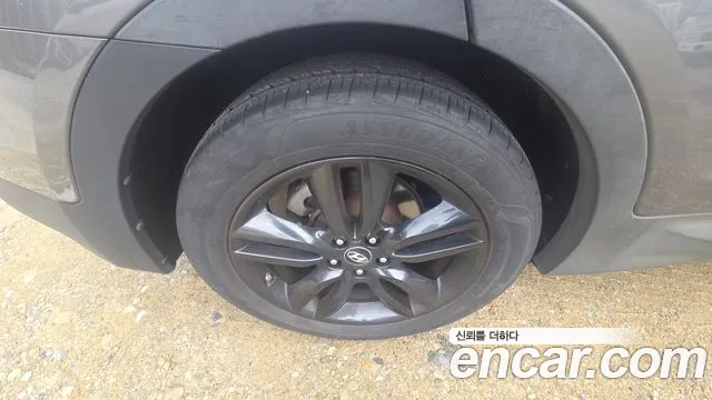 Hyundai Santa Fe 2013 thumb 8