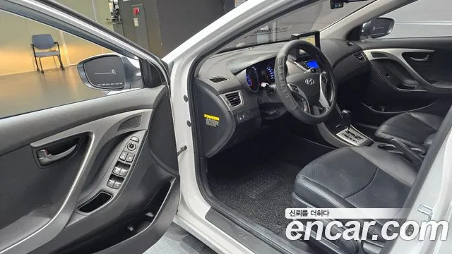 Hyundai Avante 2012 thumb 10