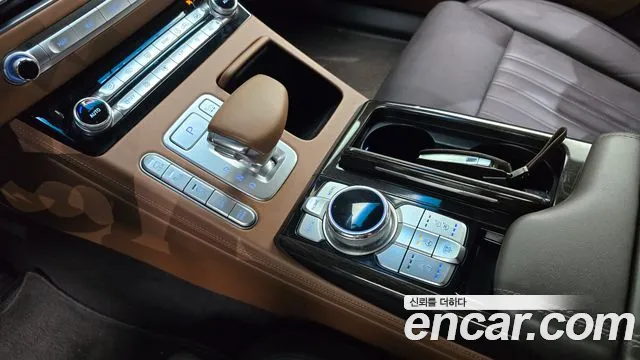Genesis G90 2019 thumb 9
