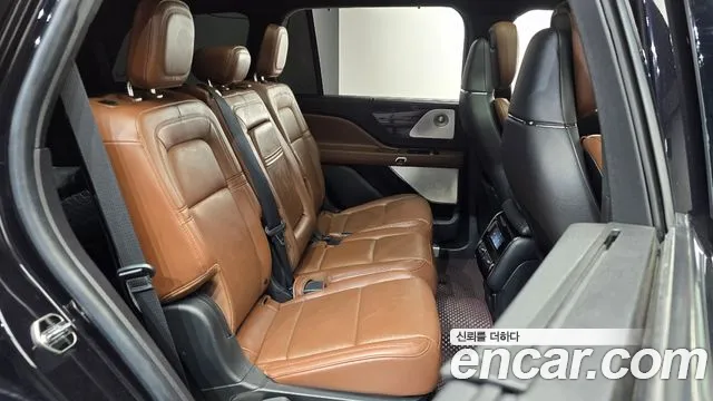 Lincoln Aviator 2022 thumb 11
