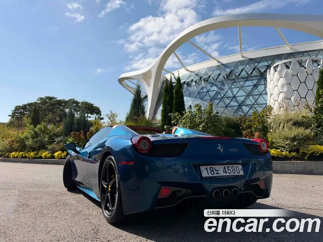 Ferrari 458 2012 thumb 5