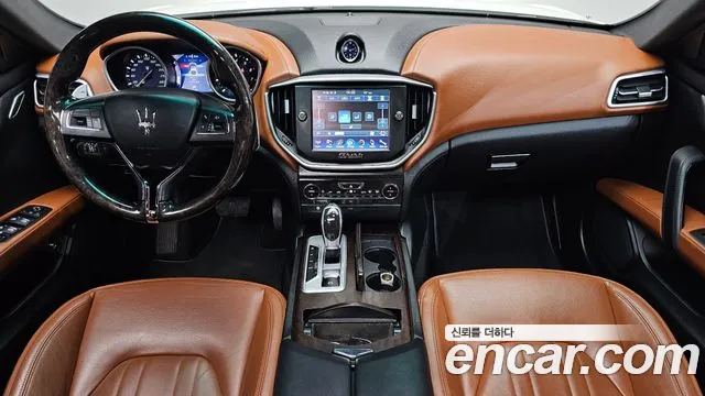 Maserati Ghibli 2015 thumb 6