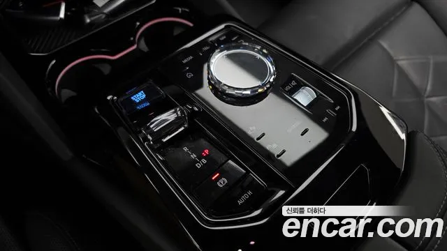 BMW i5 2023 thumb 9