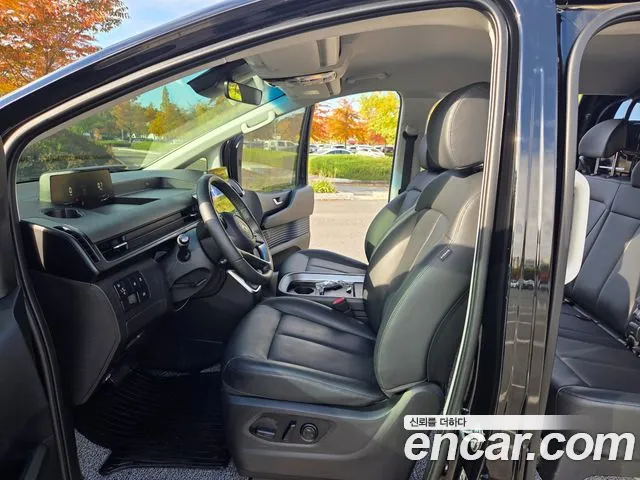 Hyundai Staria 2025 thumb 7
