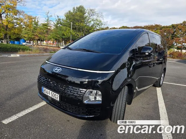 Hyundai Staria 2025 thumb 12