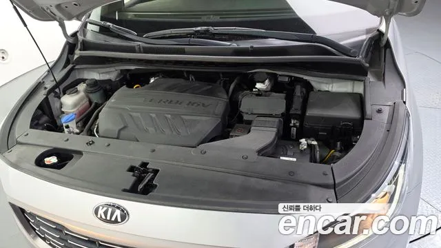 Kia Carnival 2019 thumb 6