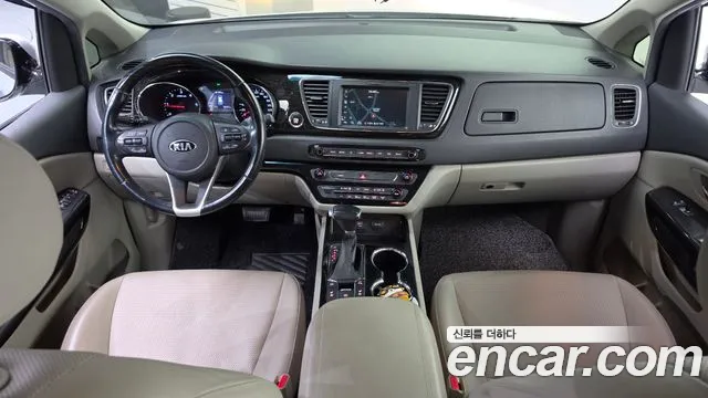 Kia Carnival 2019 thumb 7