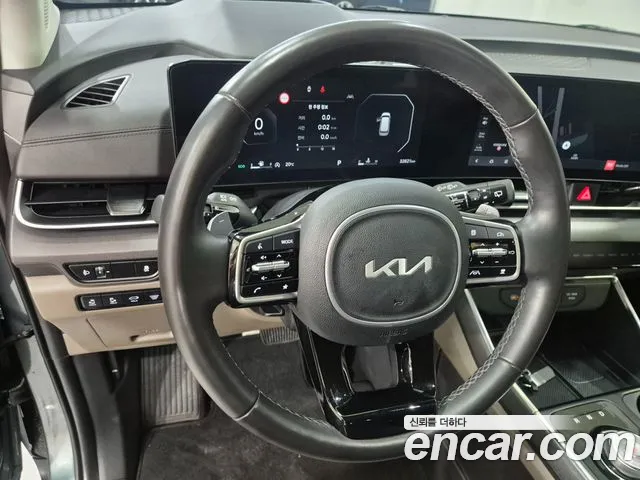 Kia Carnival 2024 thumb 10