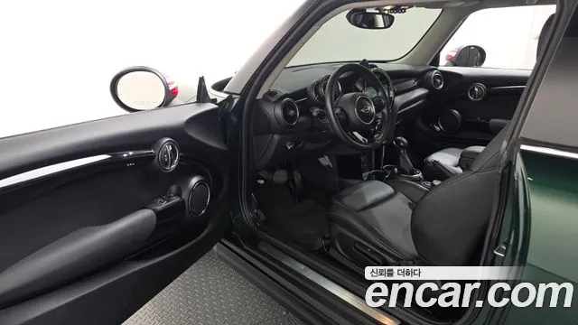 MINI Hatch 2016 thumb 10