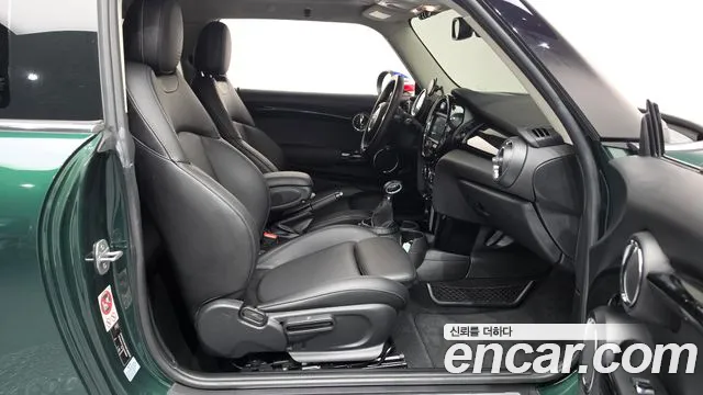 MINI Hatch 2016 thumb 11