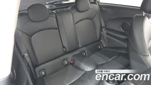 MINI Hatch 2016 thumb 12