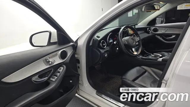 Mercedes-Benz C-Класс 2015 thumb 10