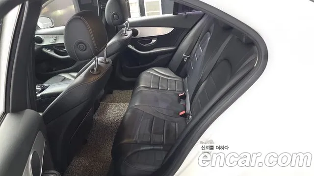Mercedes-Benz C-Класс 2015 thumb 11