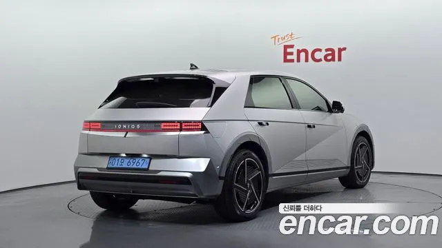 Hyundai IONIQ 5 2024 thumb 2